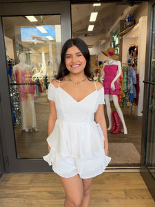 Short cute White Dress with Sleeves and Fringes
